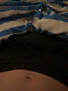 Snapshot of monsieur18cm chatting on November 12, 12:04 am monsieur18cm online show from November 12, 12:04 am