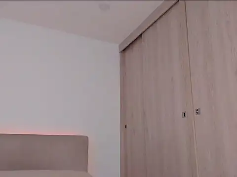 sofilopezcol online show from January 7, 12:15 am