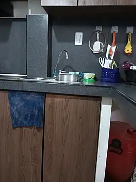 Little-Sammy online show from November 18, 1:03 pm