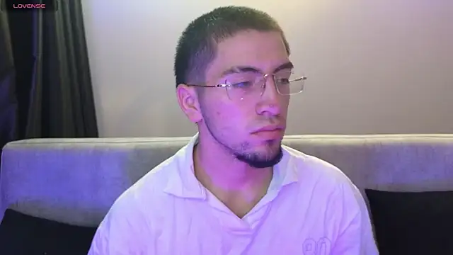 AresMassimoX online show from March 28, 3:02 pm