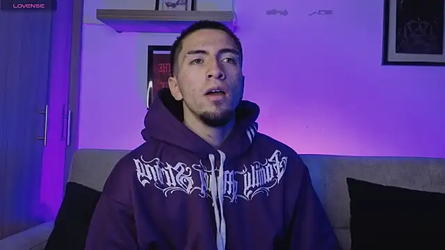 AresMassimoX online show from January 14, 4:21 pm