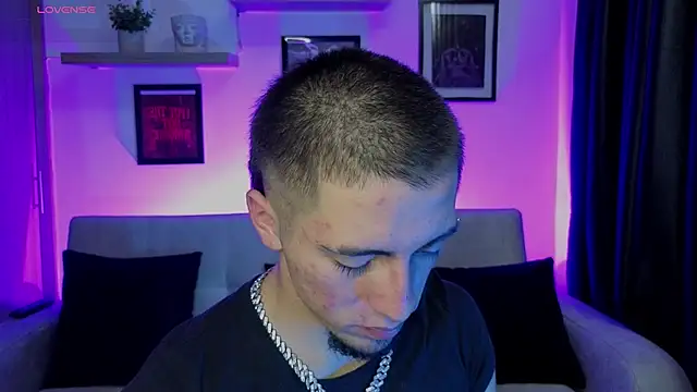 AresMassimoX online show from November 13, 3:21 am