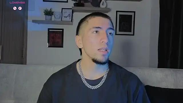 AresMassimoX online show from November 23, 5:06 am