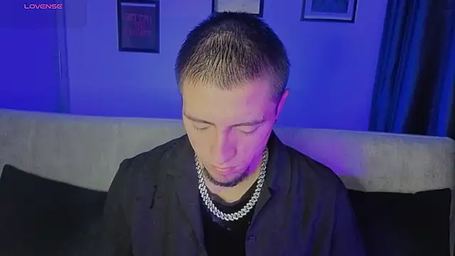 AresMassimoX online show from November 28, 3:39 am