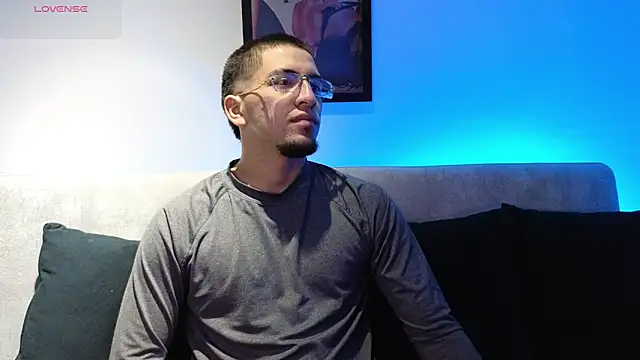 AresMassimoX online show from March 9, 2:20 pm