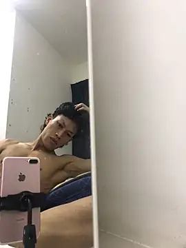 kimbrad online show from February 23, 10:49 am