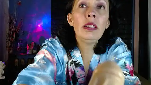 Snapshot of Jhanne_Cherry_ chatting on May 8, 5:33 am Jhanne Cherry online show from May 8, 5:33 am