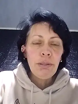 Jhanne Cherry  online show from November 17, 6:50 am