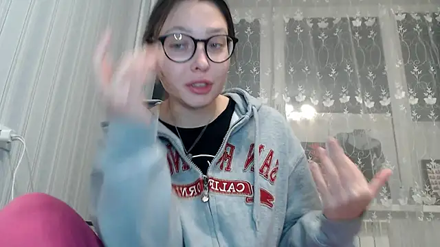 your  gena online show from November 25, 2:06 pm