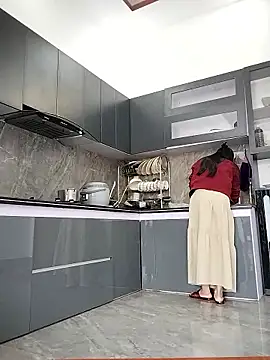   Anna    online show from January 10, 5:47 am