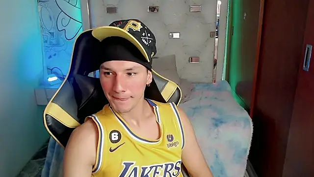 Lucifer go online show from November 12, 9:18 pm