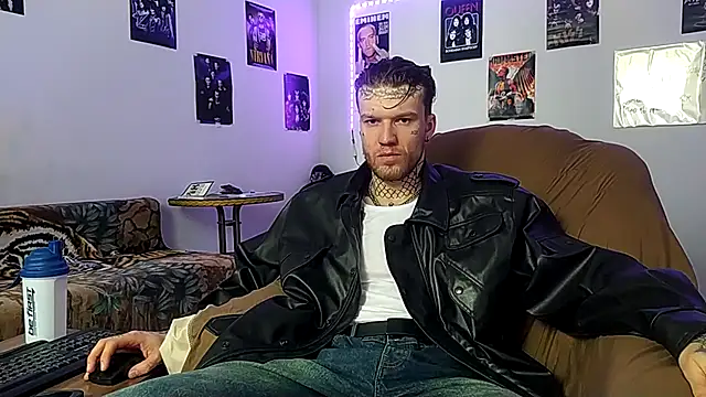 Huntall77 online show from January 13, 7:01 am