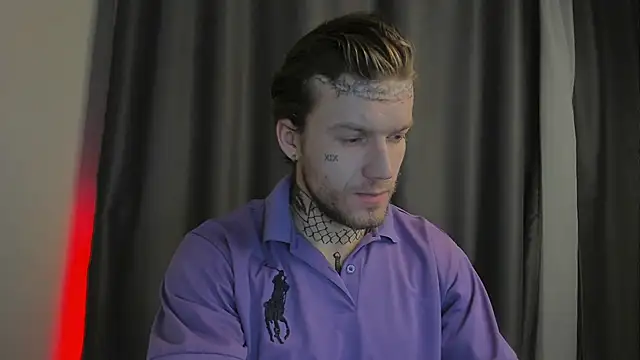 Huntall77 online show from December 4, 4:28 pm