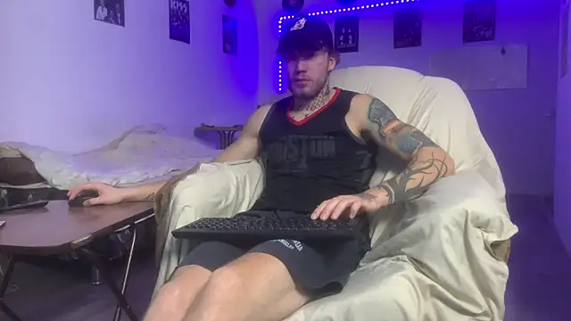 Huntall77 online show from December 15, 4:29 am