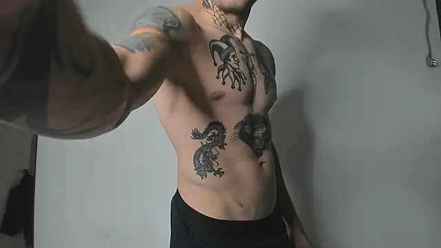 Huntall77 online show from November 15, 6:45 pm