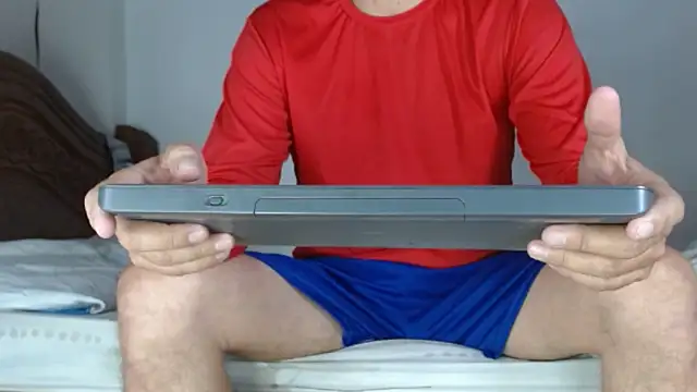 Naty wet 18 online show from November 24, 10:10 pm