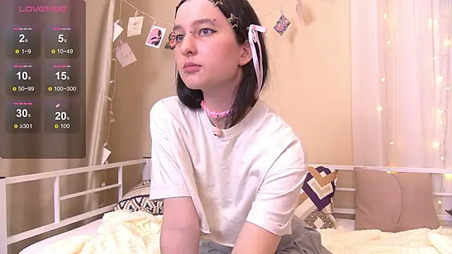 Snapshot of DarkParadisse chatting on November 11, 6:19 am DarkParadisse online show from November 11, 6:19 am