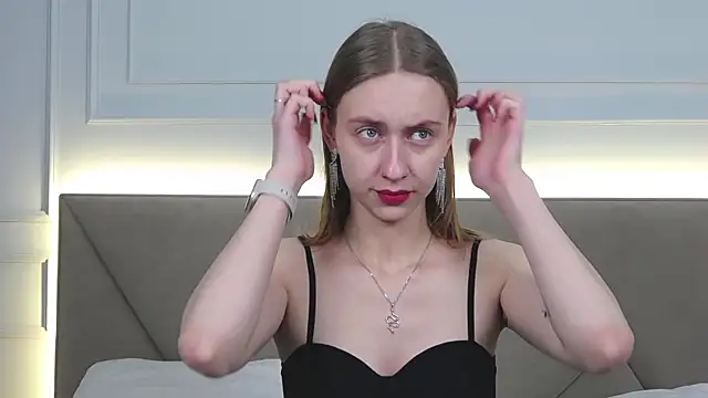 Snapshot of RachaelCute chatting on November 27, 4:46 am RachaelCute online show from November 27, 4:46 am