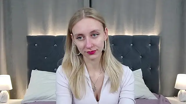 RachaelCute online show from April 22, 4:19 am