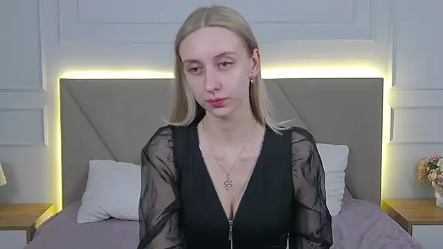 RachaelCute online show from March 19, 11:21 am