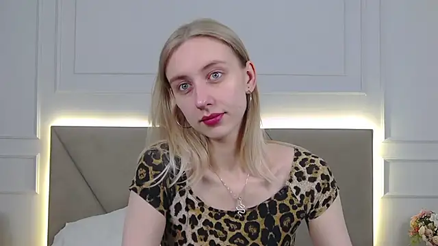 Snapshot of RachaelCute chatting on February 21, 11:23 am RachaelCute online show from February 21, 11:23 am