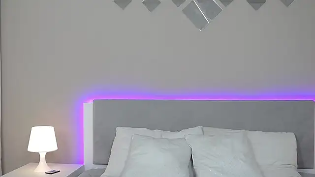 RachaelCute online show from March 5, 10:45 am