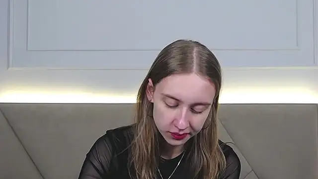 Snapshot of RachaelCute chatting on December 15, 4:18 am RachaelCute online show from December 15, 4:18 am