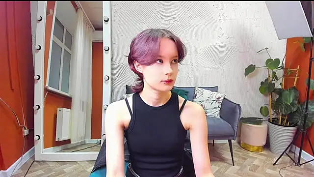 Annie Way online show from November 17, 12:31 pm