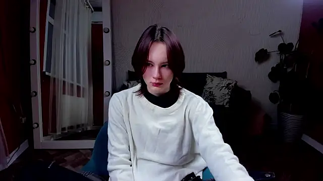 Annie Way online show from November 24, 1:00 pm