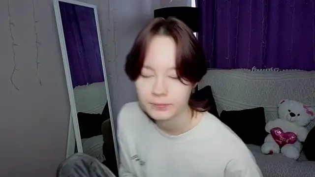 Annie Way online show from February 21, 4:47 am