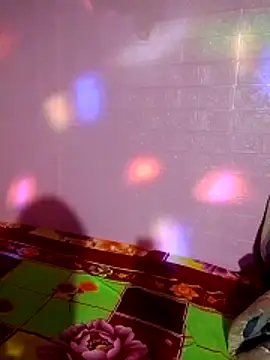 Cloud-wh online show from December 19, 10:34 pm