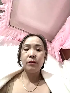 Feeling-hot online show from November 27, 8:04 am