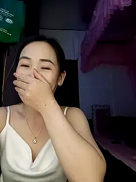 Feeling-hot online show from March 14, 2:34 pm