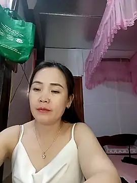 Feeling-hot online show from March 15, 4:52 am