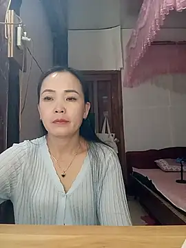 Feeling-hot online show from February 13, 1:16 am