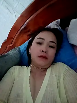 Feeling-hot online show from February 10, 11:26 pm