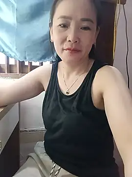 Feeling-hot online show from May 25, 2:55 am