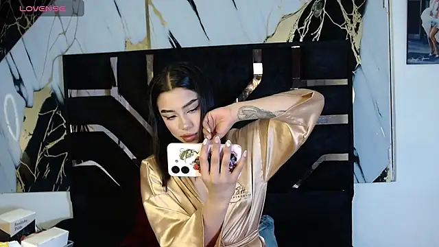 tael novacs online show from January 10, 4:30 am