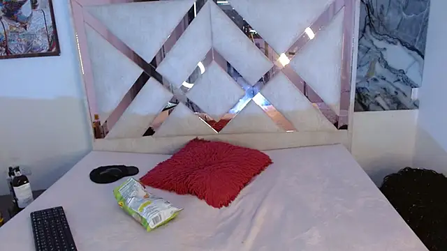 tael novacs online show from December 14, 3:13 am