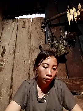 Snapshot of -Chua-90 chatting on February 14, 11:21 am -Chua-90 online show from February 14, 11:21 am