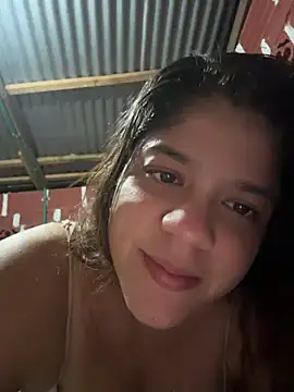 Snapshot of diamore3377 chatting on May 23, 2:10 am diamore3377 online show from May 23, 2:10 am