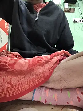 Snapshot of Geeta-143 chatting on November 15, 2:32 pm Geeta-143 online show from November 15, 2:32 pm