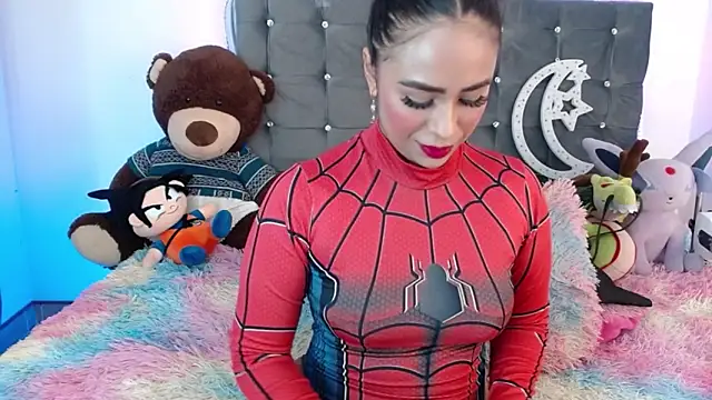 lunabritton1 online show from March 4, 3:36 am