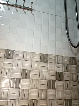 thuy-kieu online show from February 12, 9:36 pm