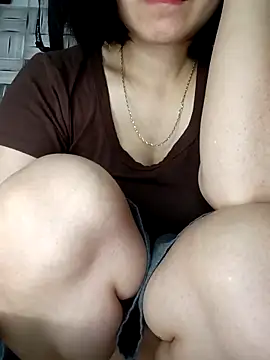 thuy-kieu online show from February 27, 9:25 pm