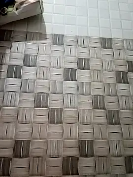 thuy-kieu online show from February 22, 9:27 pm