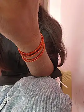 Iamyourdarling online show from November 13, 9:57 am