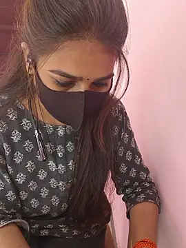 Iamyourdarling online show from November 18, 6:17 am