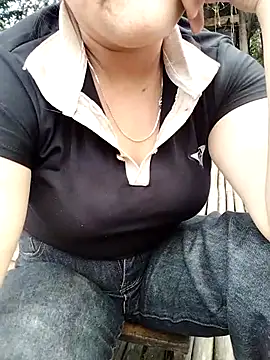 m-mbae online show from February 22, 8:06 am