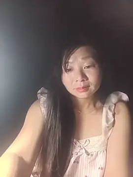 Snapshot of vangkt-cute chatting on July 15, 8:38 pm vangkt-cute online show from July 15, 8:38 pm